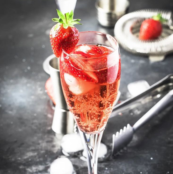 CHAMPAGNE AND STRAWBERRIES FRAGRANCE PHOTO